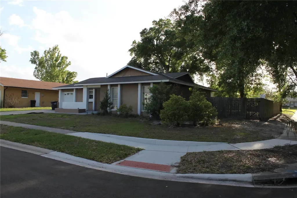 812 Gullberry Lane Altamonte Springs FL 32714