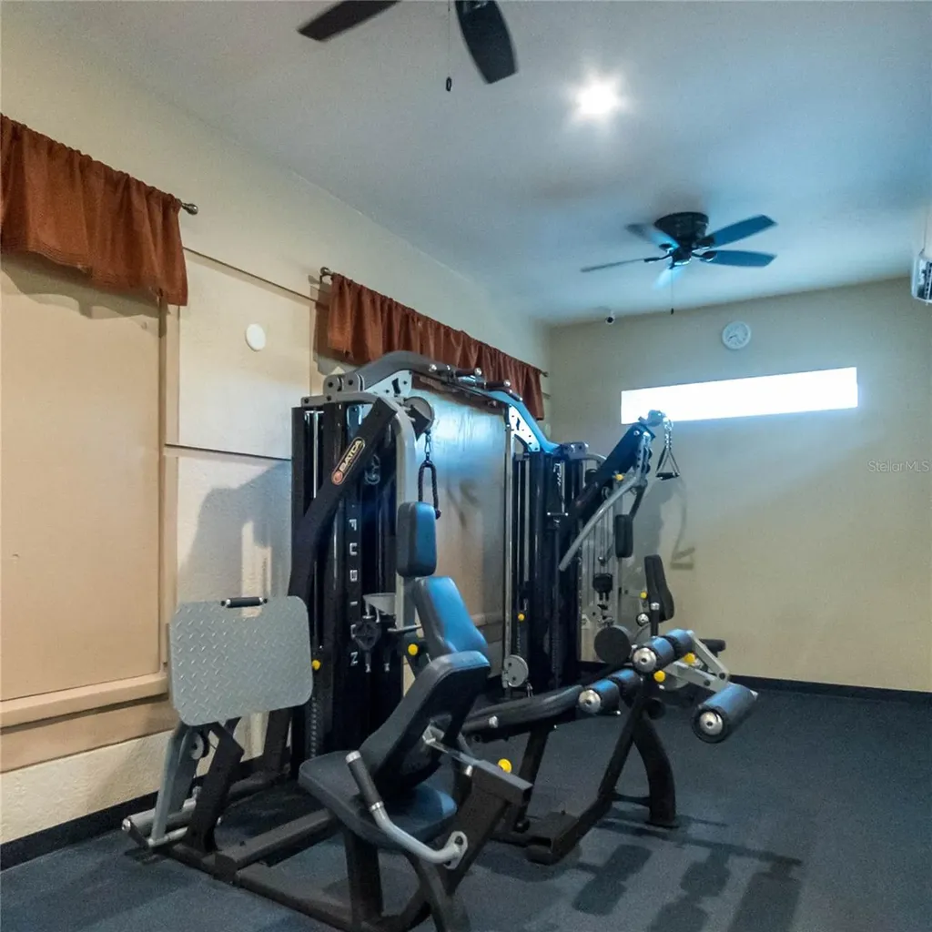 1041 Enclair Street Orlando FL 32828