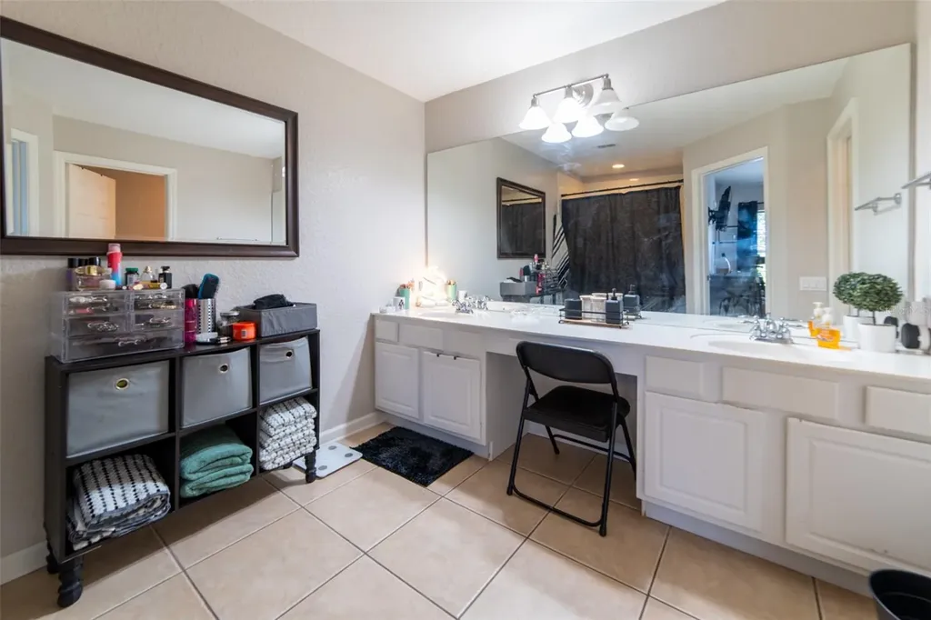1041 Enclair Street Orlando FL 32828