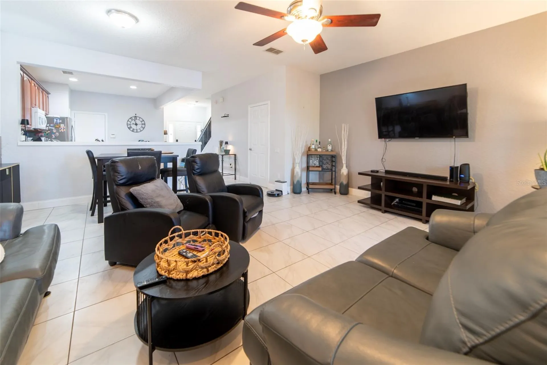 1041 Enclair Street Orlando FL 32828