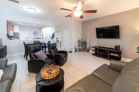 1041 Enclair Street Orlando FL 32828