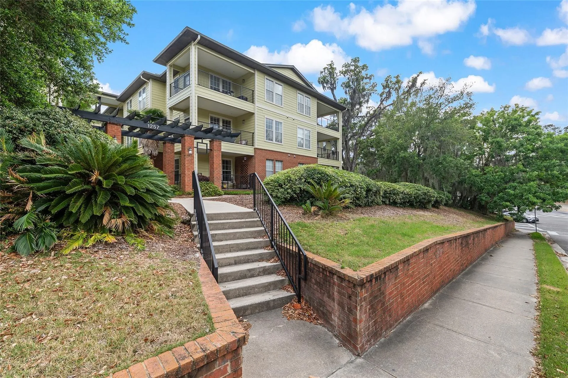 1257 SW 9th Road Gainesville FL 32601