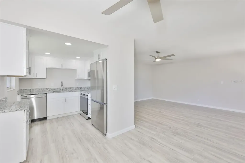 1802 Bedford Terrace Sun City Center FL 33573