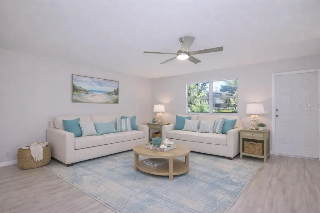 1802 Bedford Terrace Sun City Center FL 33573
