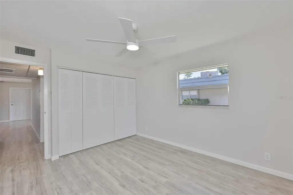 1802 Bedford Terrace Sun City Center FL 33573