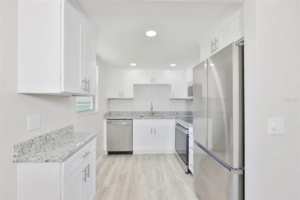 1802 Bedford Terrace Sun City Center FL 33573