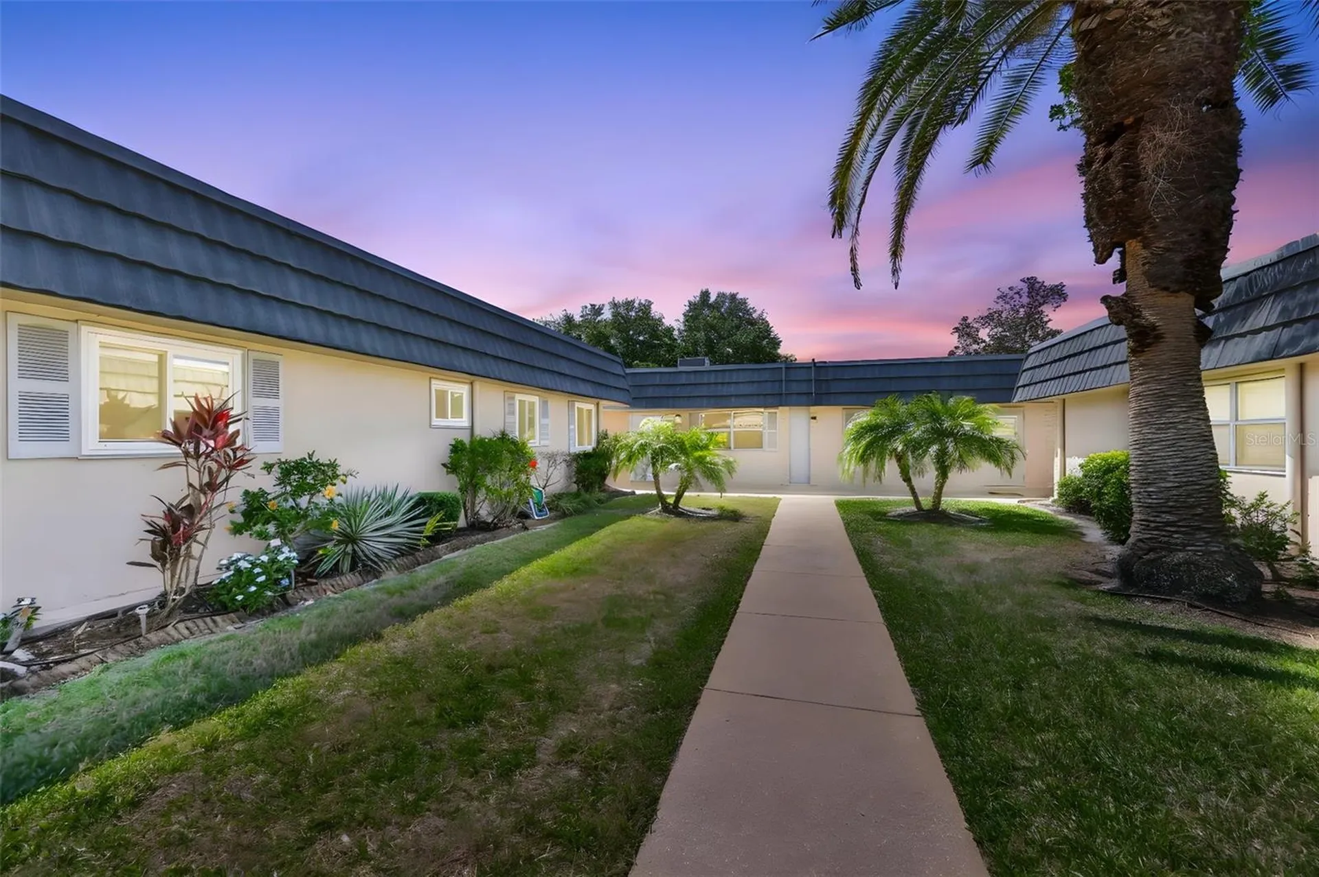1802 Bedford Terrace Sun City Center FL 33573
