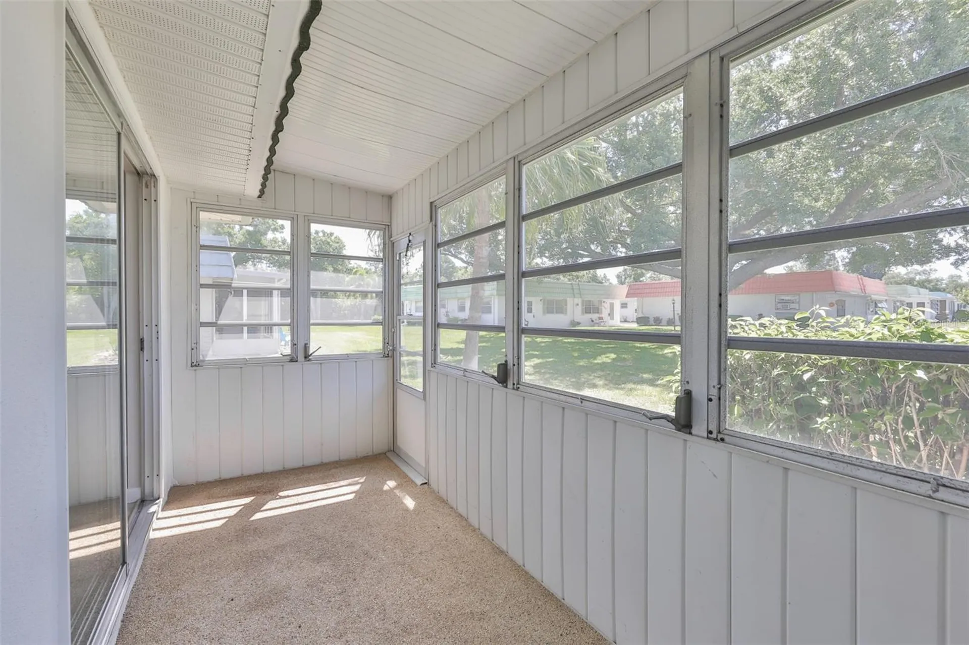 1802 Bedford Terrace Sun City Center FL 33573