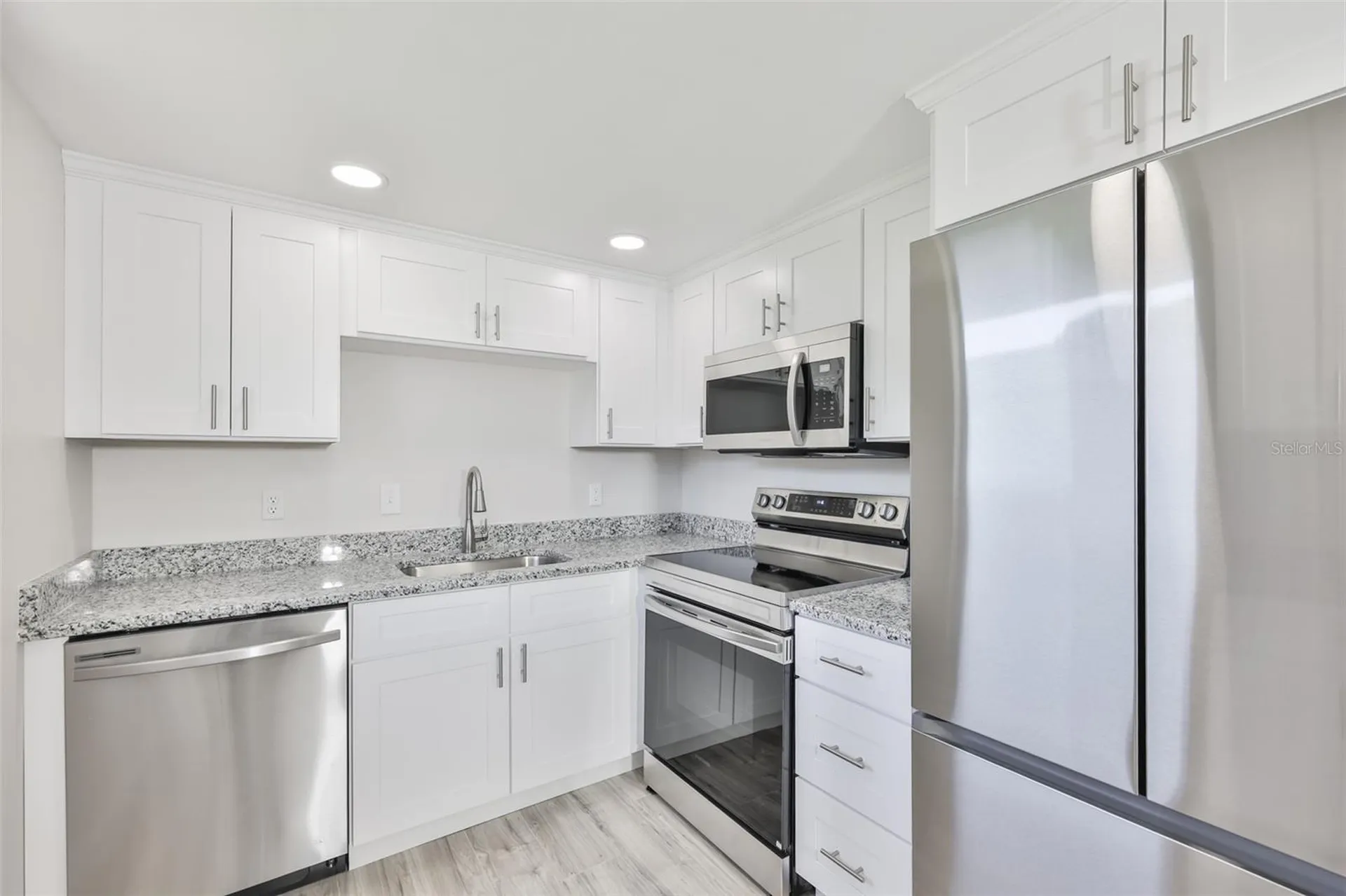 1802 Bedford Terrace Sun City Center FL 33573