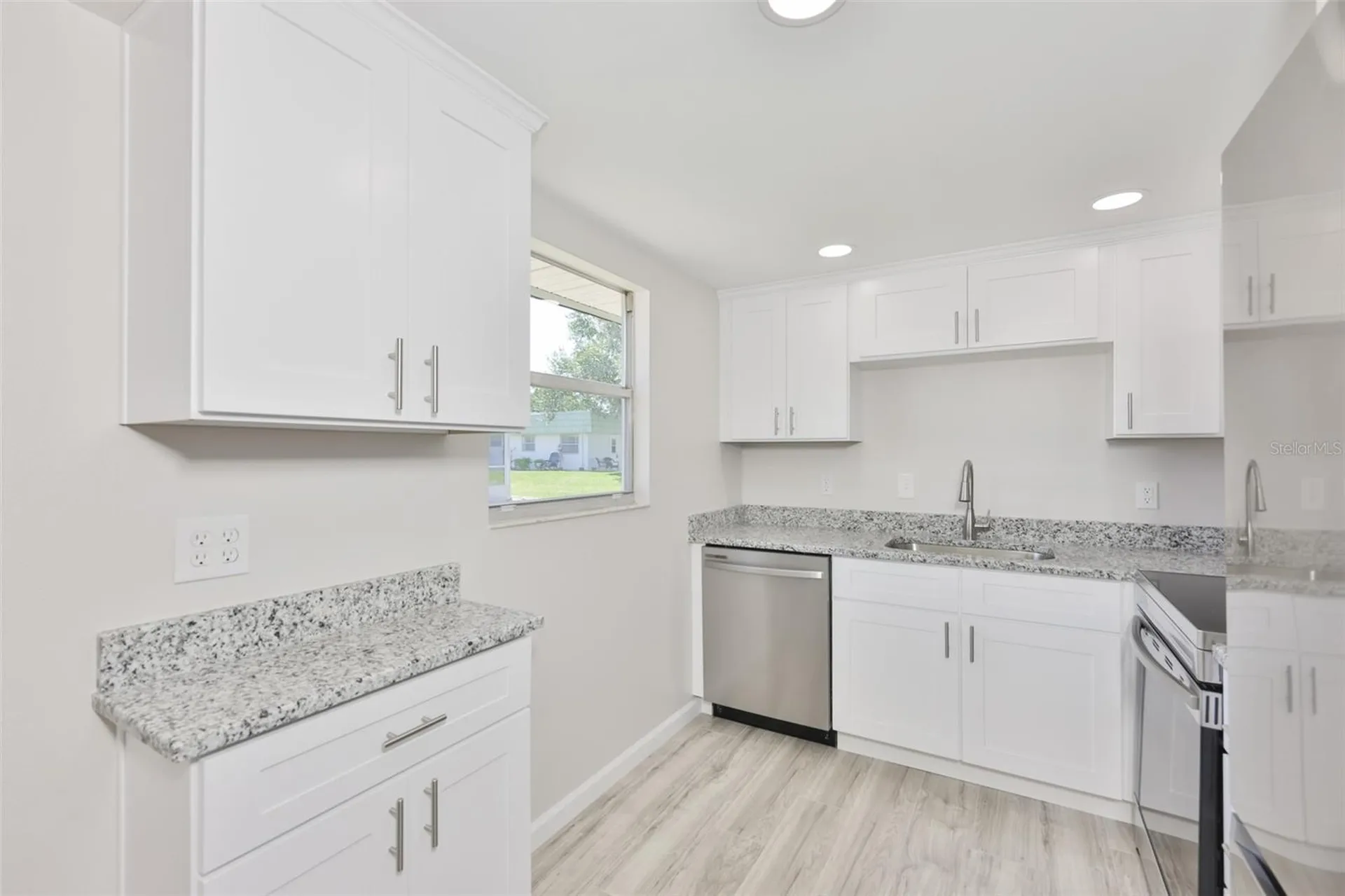1802 Bedford Terrace Sun City Center FL 33573