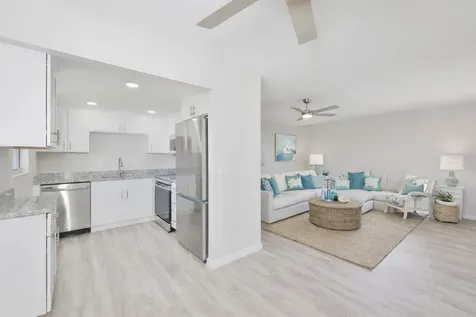 1802 Bedford Terrace Sun City Center FL 33573