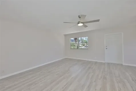 1802 Bedford Terrace Sun City Center FL 33573
