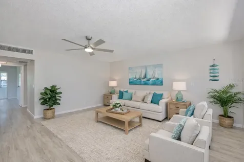 1802 Bedford Terrace Sun City Center FL 33573