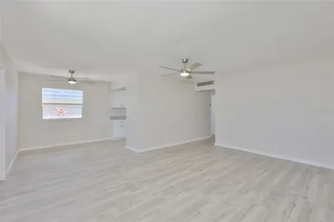 1802 Bedford Terrace Sun City Center FL 33573