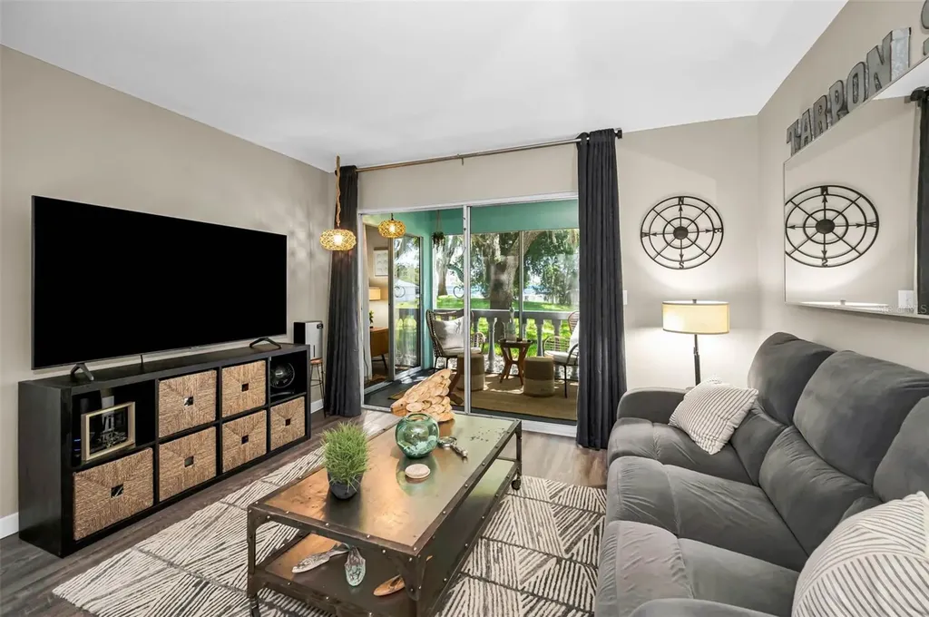 1250 S Pinellas Avenue Tarpon Springs FL 34689