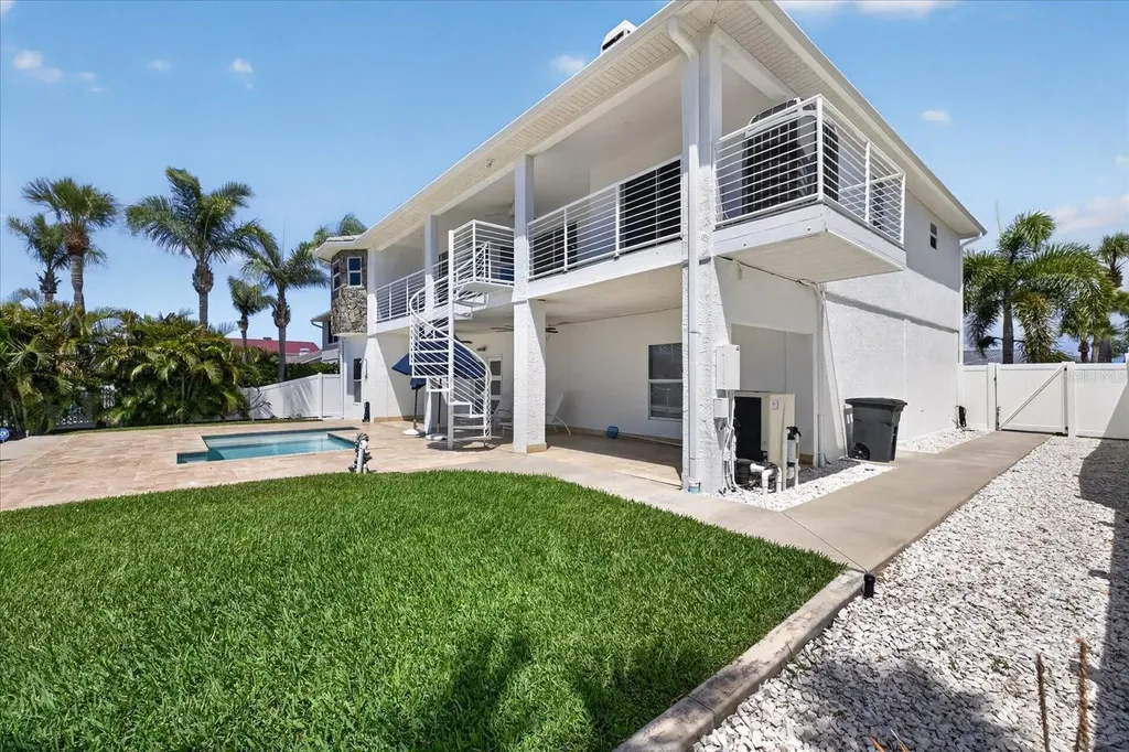 5101 Southshore Drive New Port Richey FL 34652