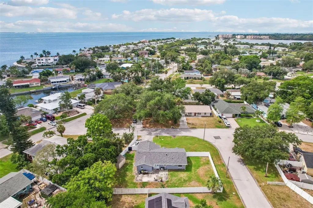 4390 Trout Drive SE St Petersburg FL 33705