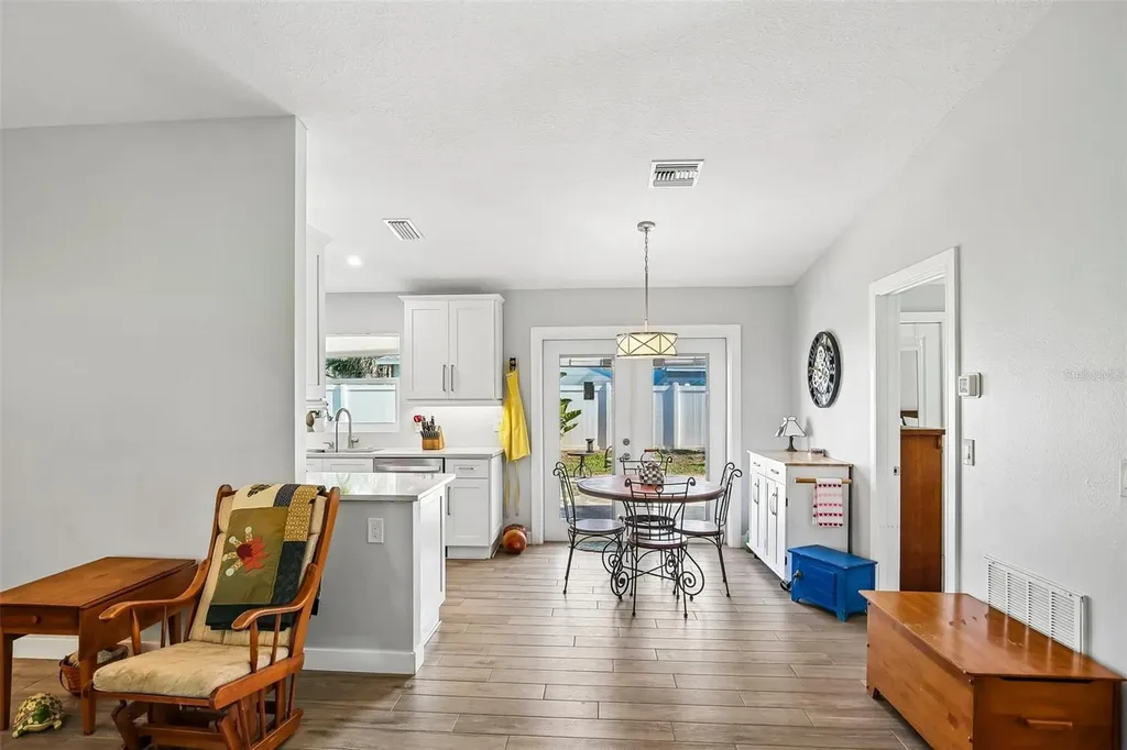 4390 Trout Drive SE St Petersburg FL 33705