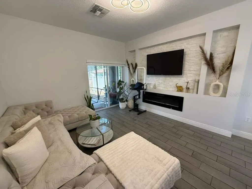 408 Finley Avenue Kissimmee FL 34741