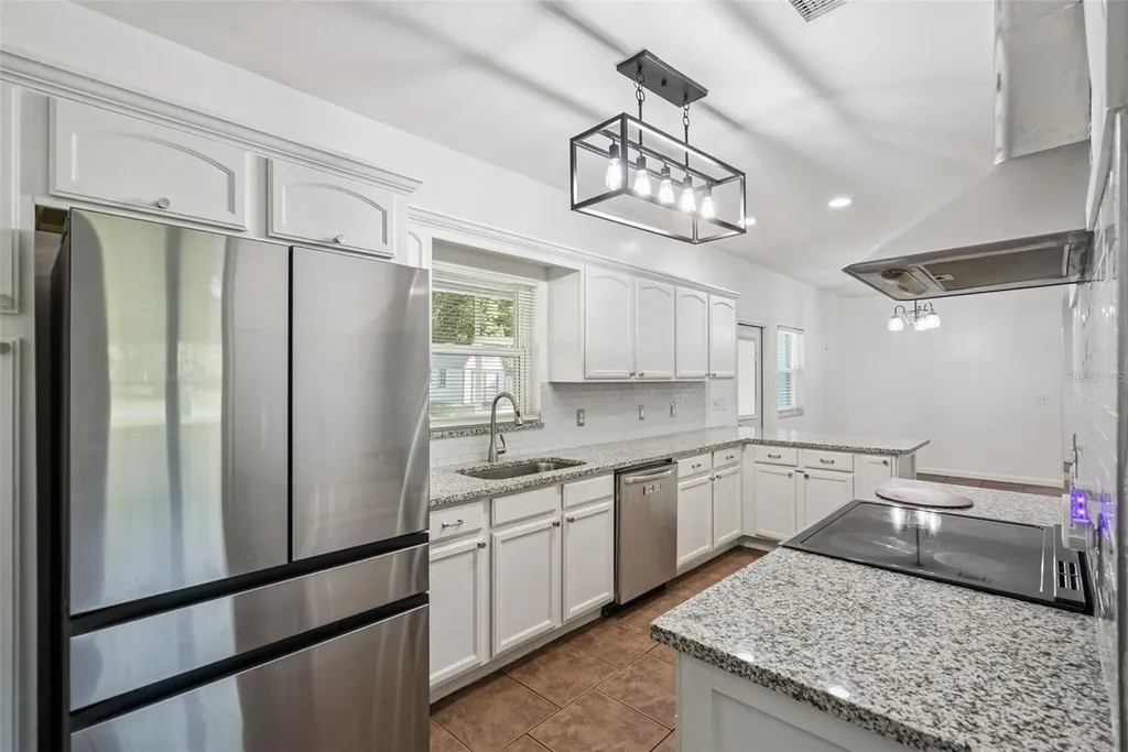 311 W Lewis Avenue Apopka FL 32712
