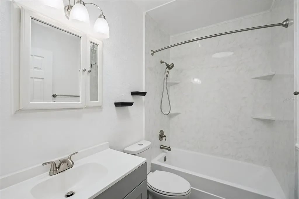 311 W Lewis Avenue Apopka FL 32712