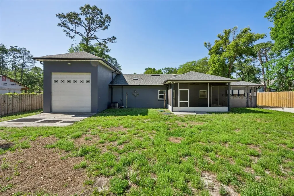 311 W Lewis Avenue Apopka FL 32712