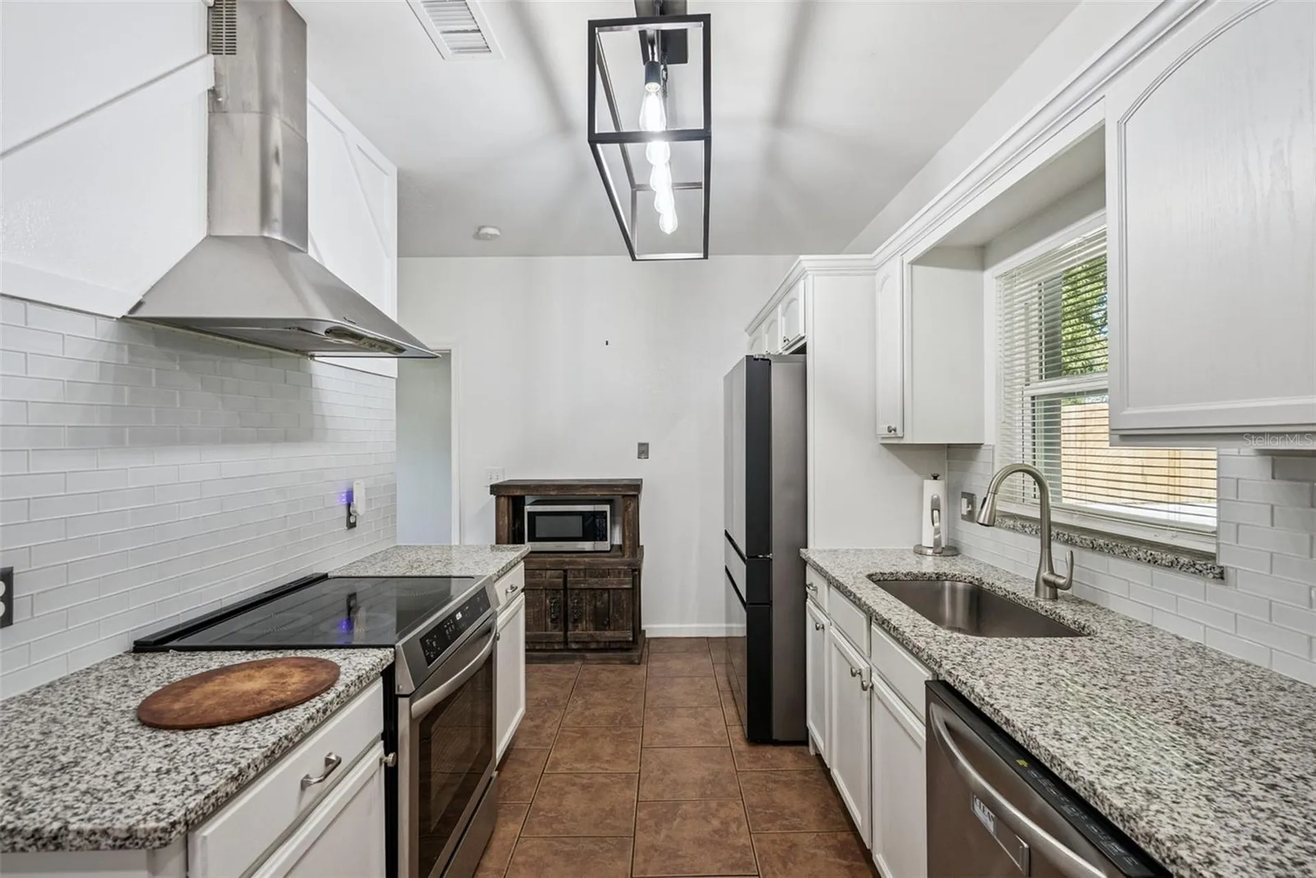 311 W Lewis Avenue Apopka FL 32712
