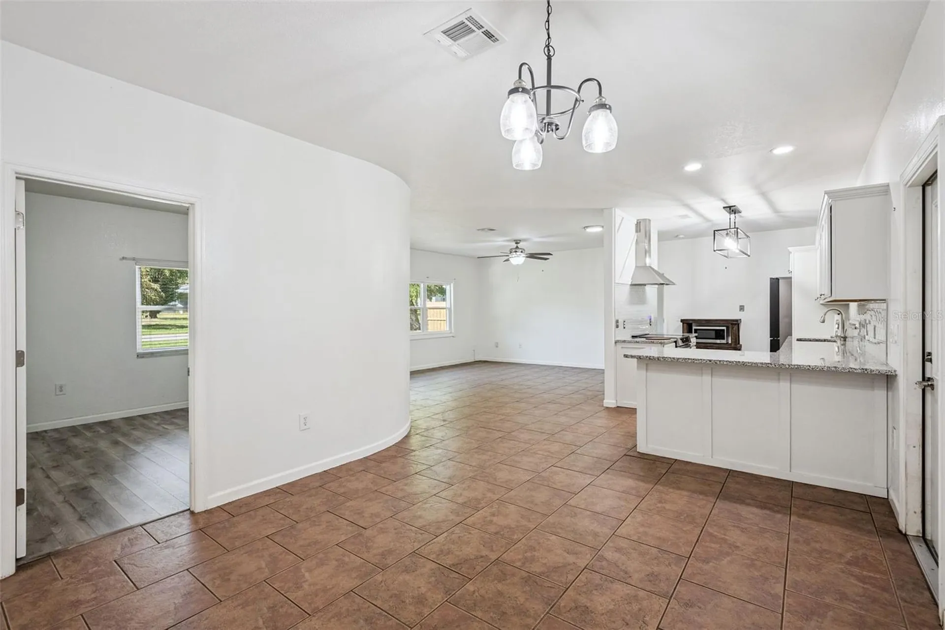 311 W Lewis Avenue Apopka FL 32712