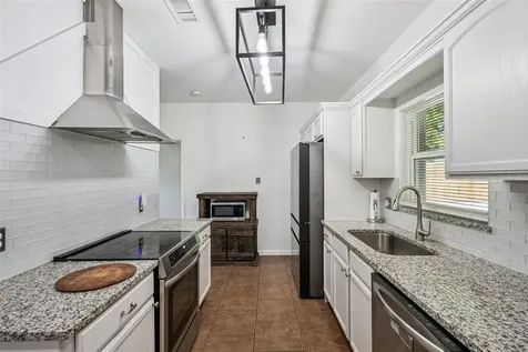 311 W Lewis Avenue Apopka FL 32712