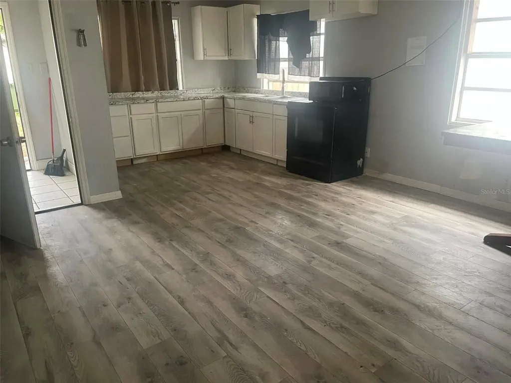 8716 N Tangerine Place Tampa FL 33617
