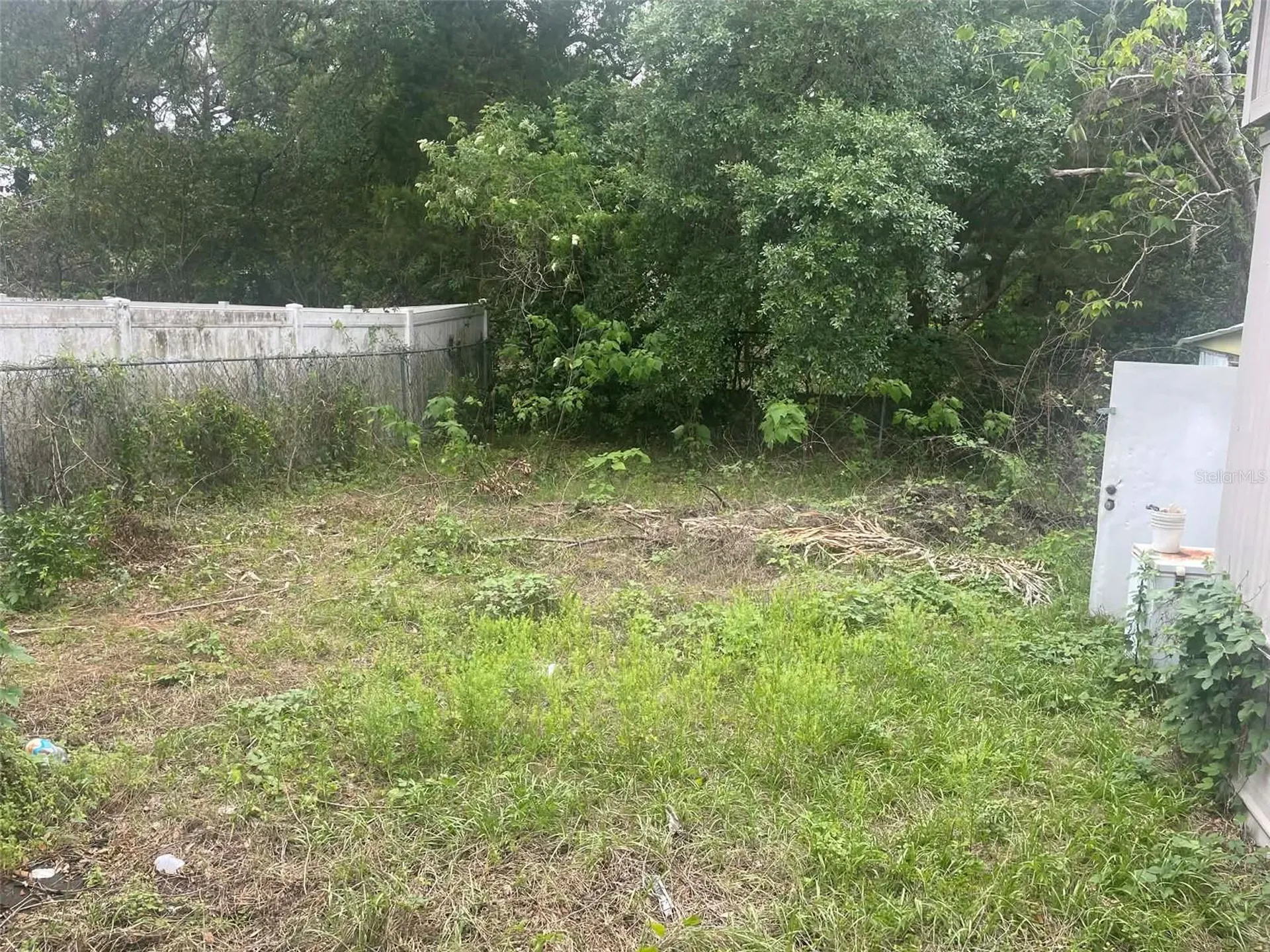 8716 N Tangerine Place Tampa FL 33617