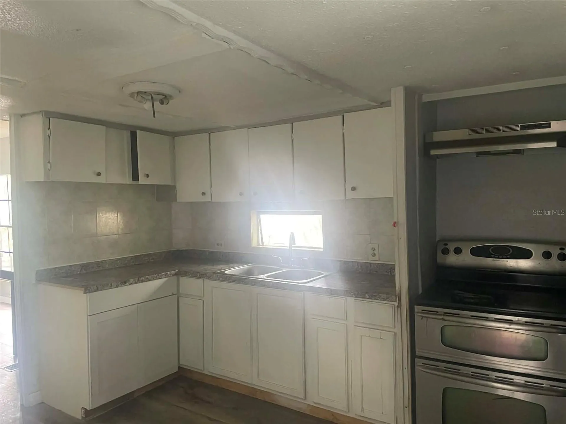 8716 N Tangerine Place Tampa FL 33617