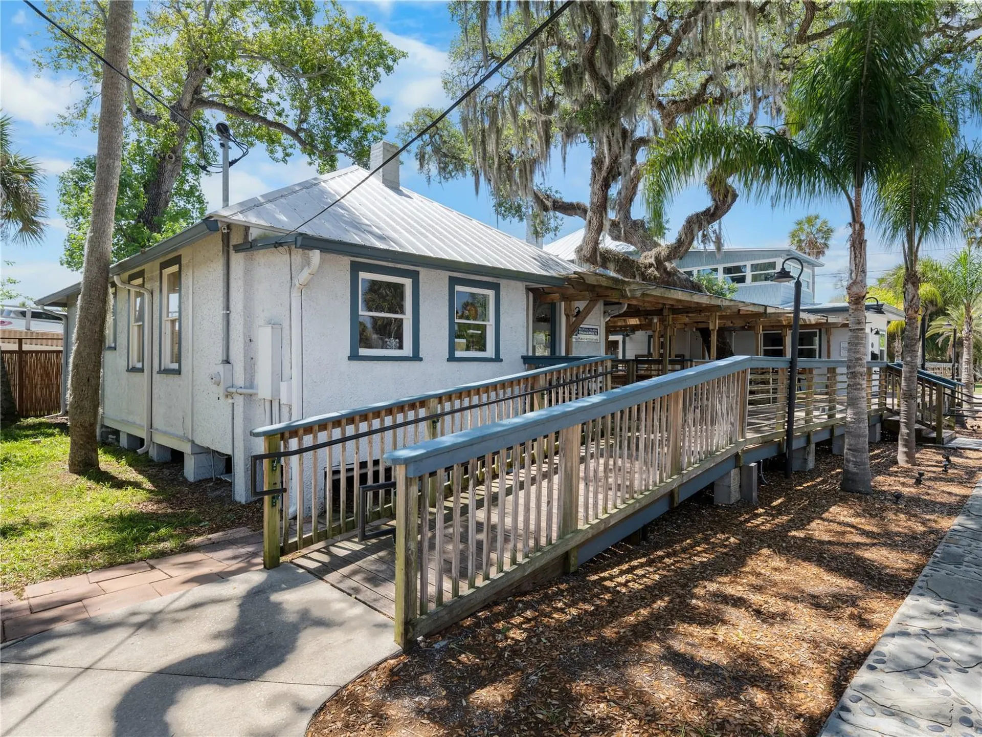 311 And 315 Live Oak Street New Smyrna Beach FL 32168