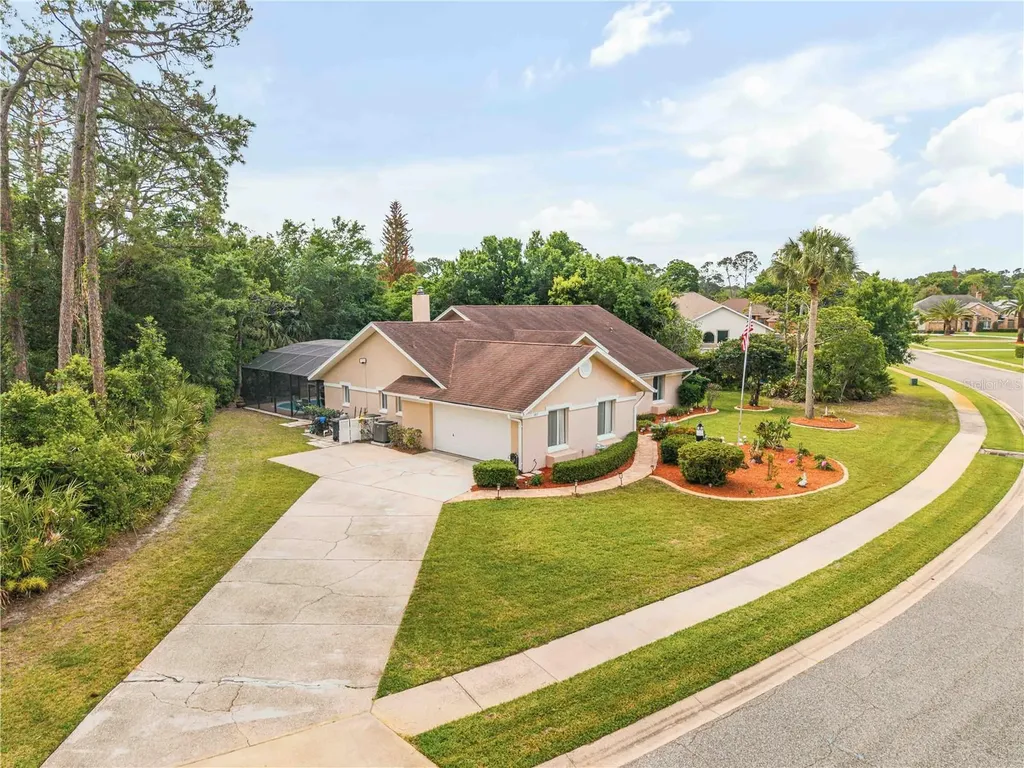 107 Muirfield Drive Daytona Beach FL 32114