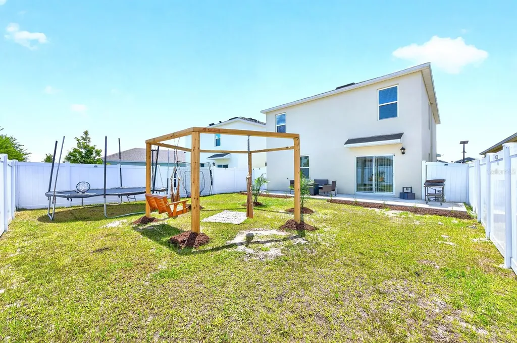 182 Amberwood Way Umatilla FL 32784