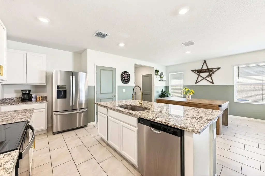 182 Amberwood Way Umatilla FL 32784