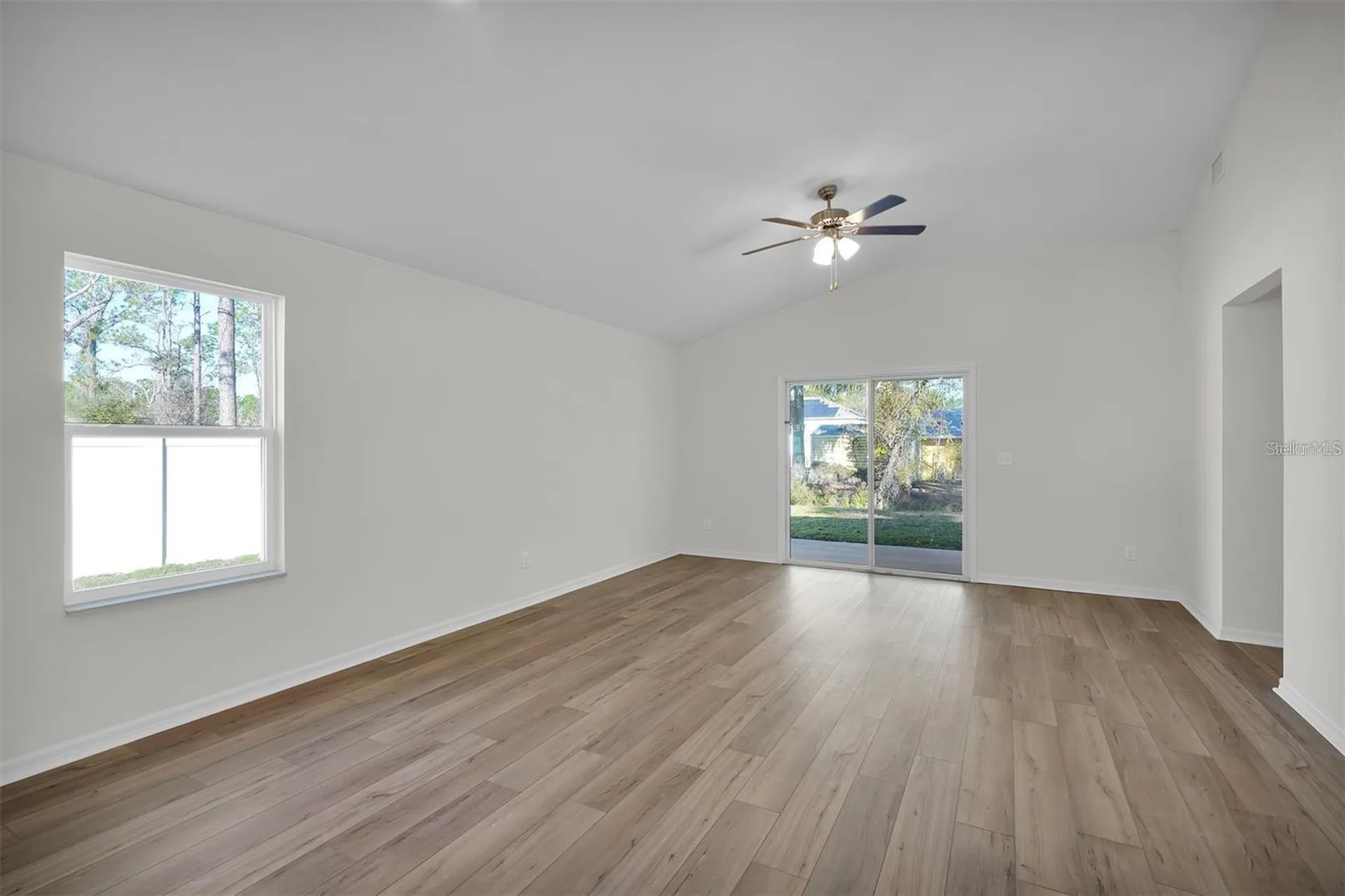 33 Pineapple Drive Palm Coast FL 32164
