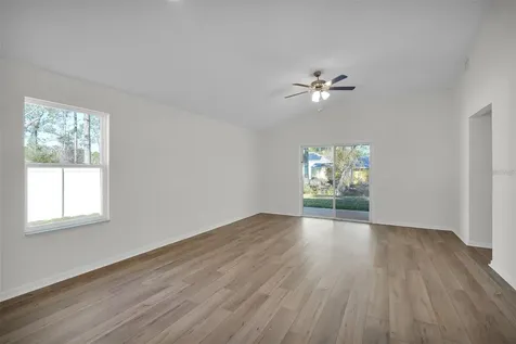 33 Pineapple Drive Palm Coast FL 32164