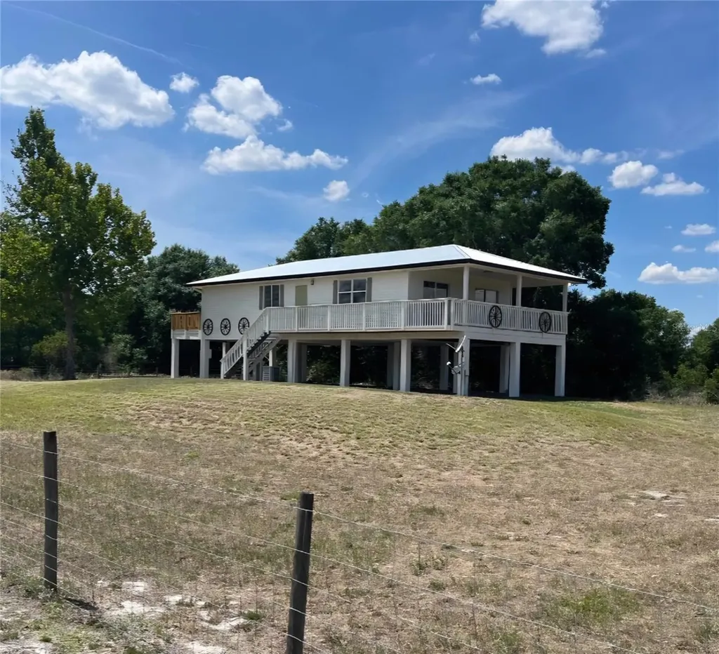 464 Logue Road Myakka City FL 34251