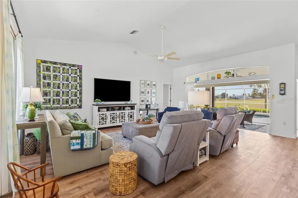 64 Bunker Court Rotonda West FL 33947