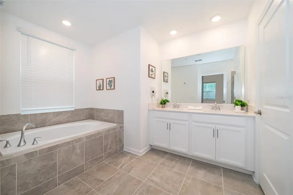 8899 Cabot Cliffs Drive Davenport FL 33896