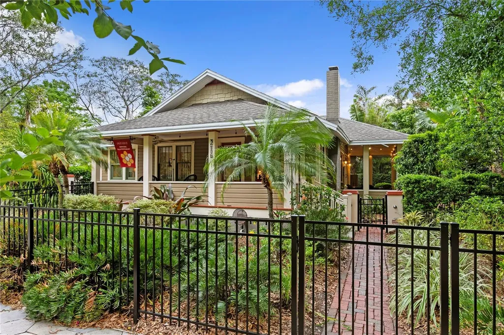 316 9th Avenue NE St Petersburg FL 33701