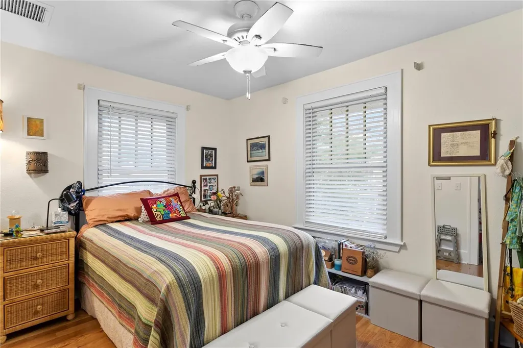316 9th Avenue NE St Petersburg FL 33701