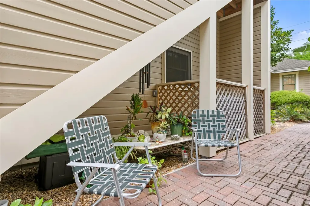 316 9th Avenue NE St Petersburg FL 33701