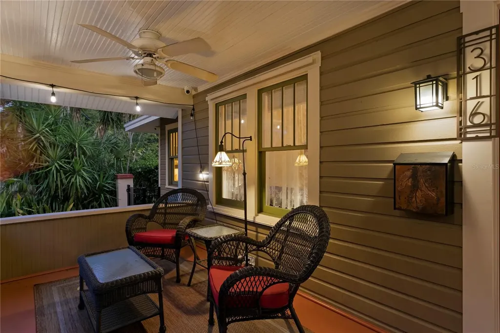 316 9th Avenue NE St Petersburg FL 33701