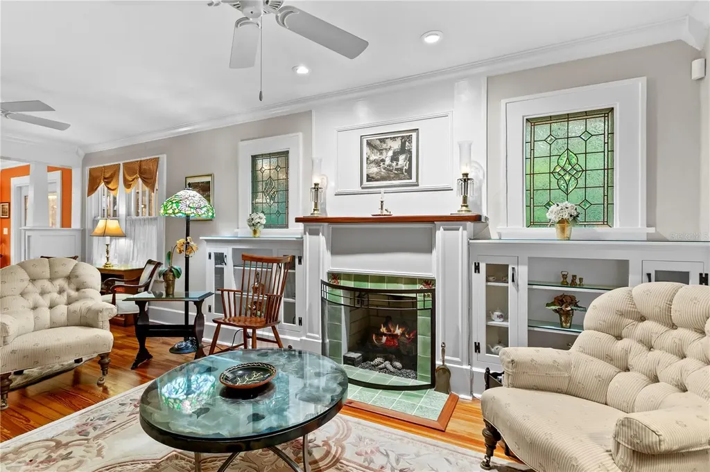 316 9th Avenue NE St Petersburg FL 33701