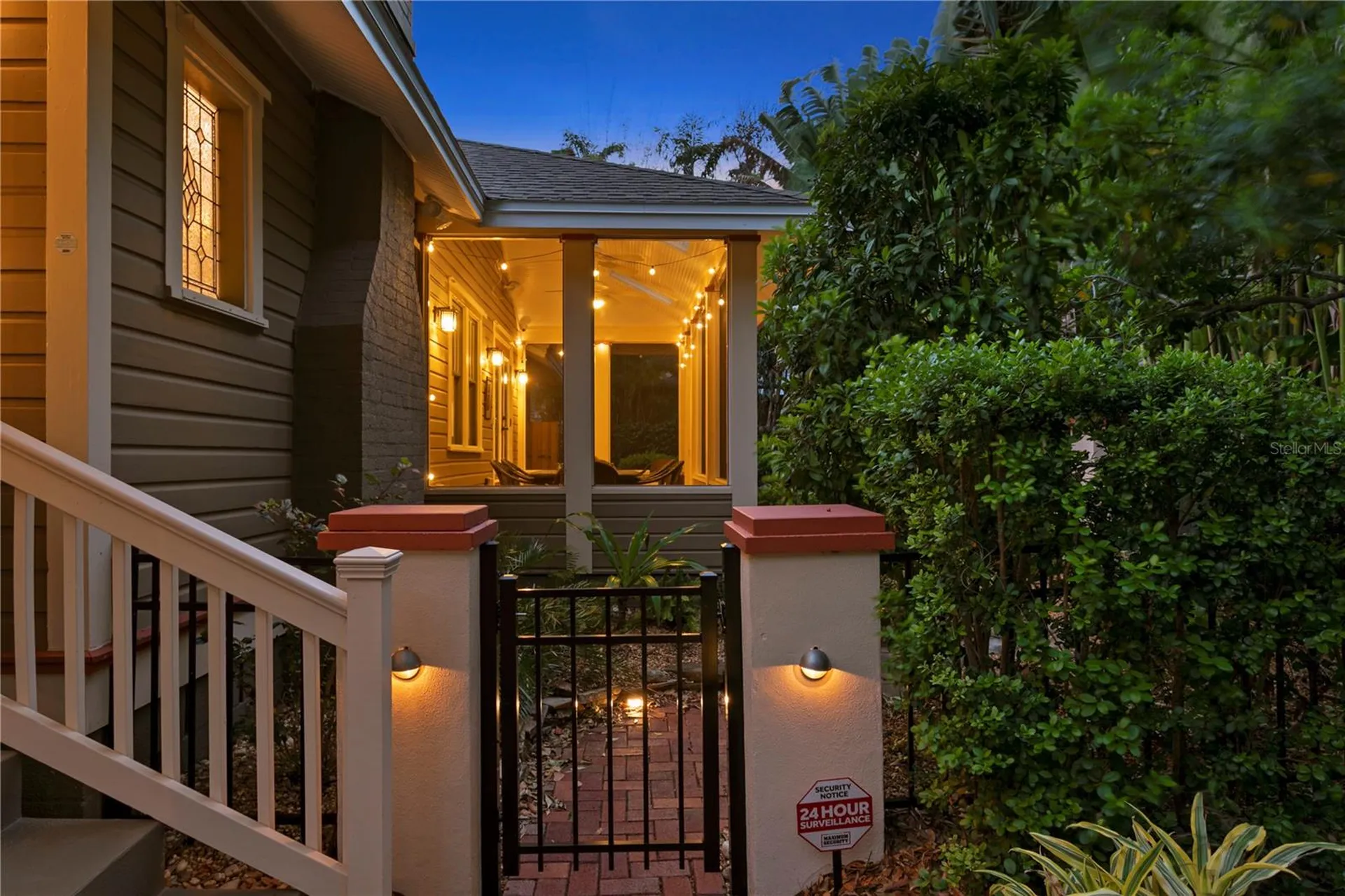 316 9th Avenue NE St Petersburg FL 33701