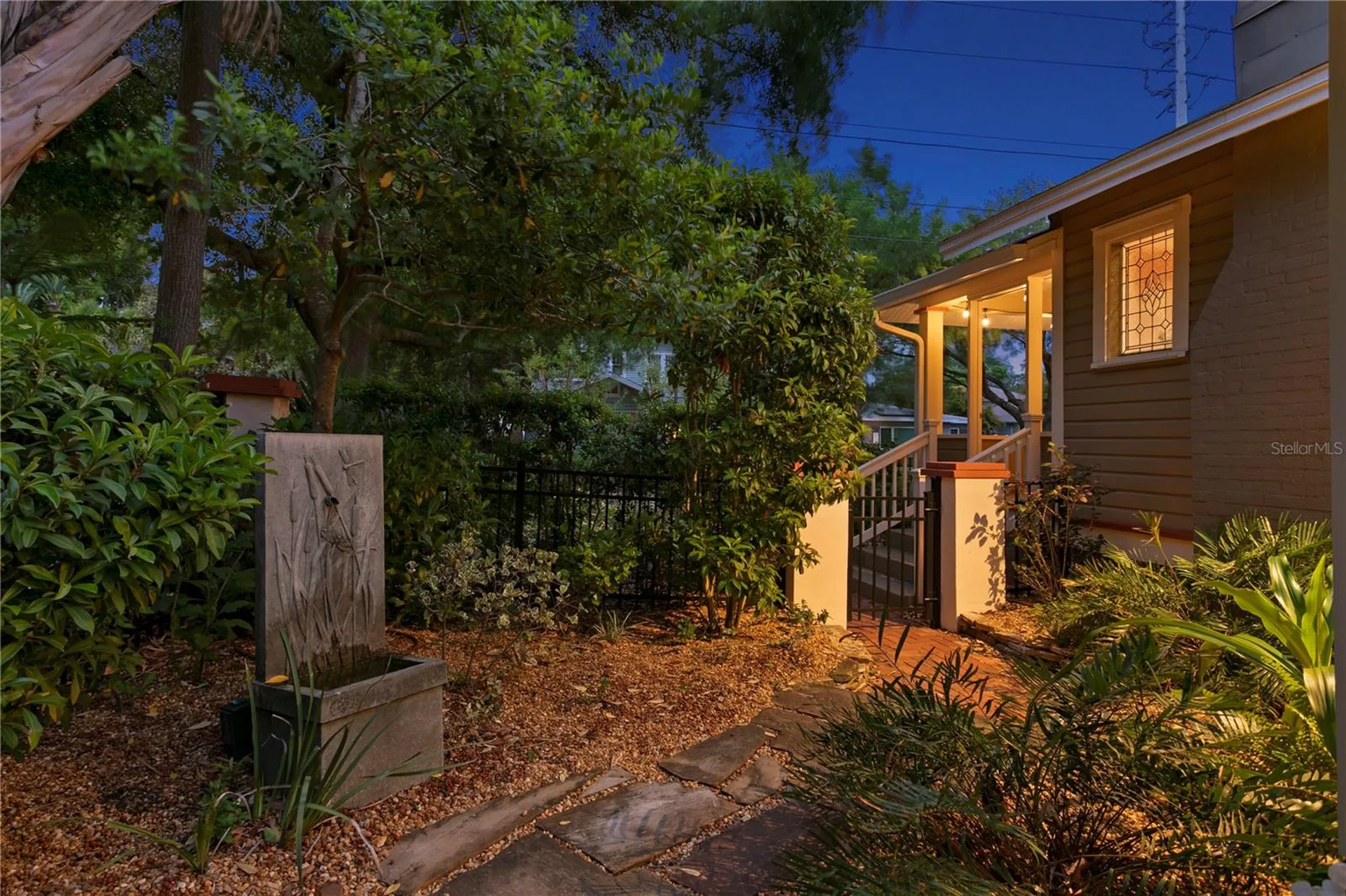 316 9th Avenue NE St Petersburg FL 33701