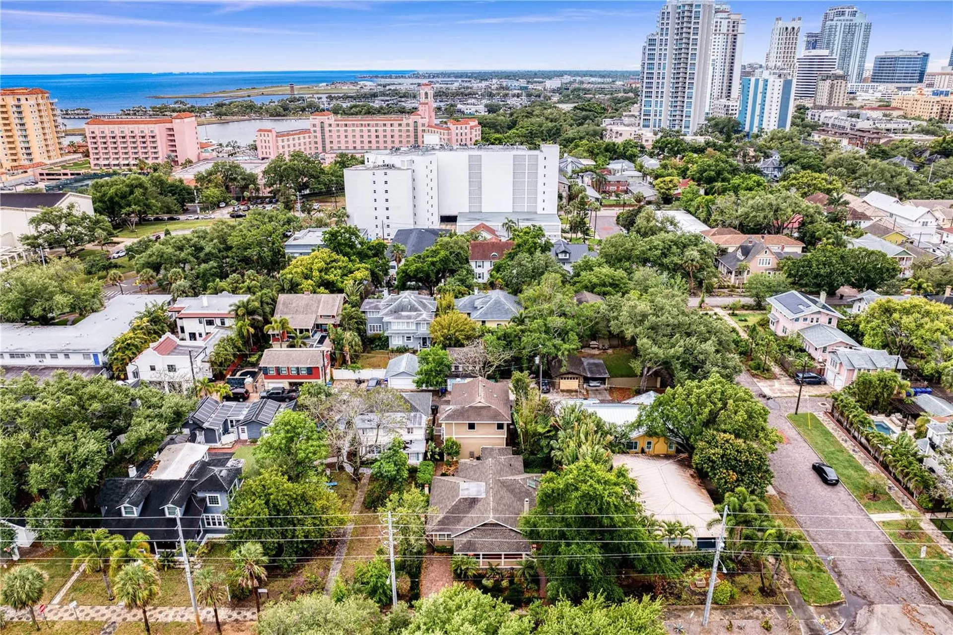 316 9th Avenue NE St Petersburg FL 33701