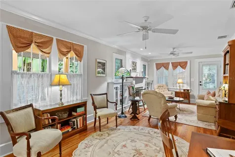 316 9th Avenue NE St Petersburg FL 33701